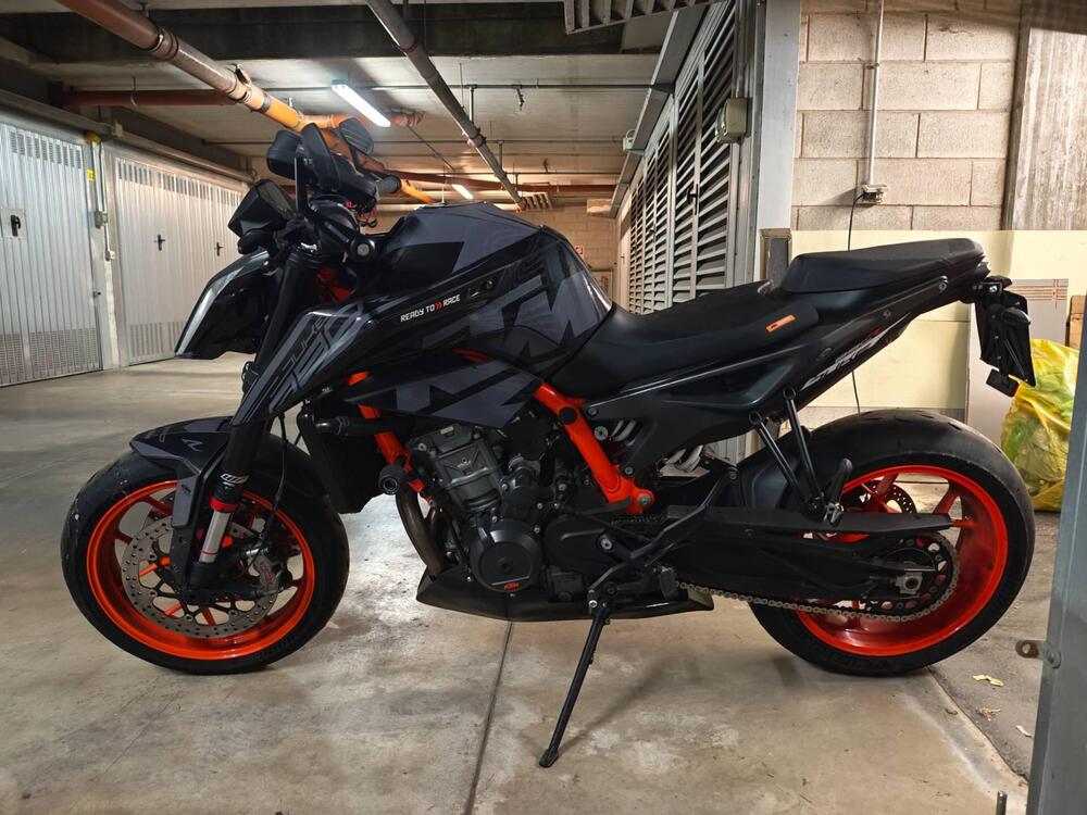 KTM 890 Duke R (2020) (6)