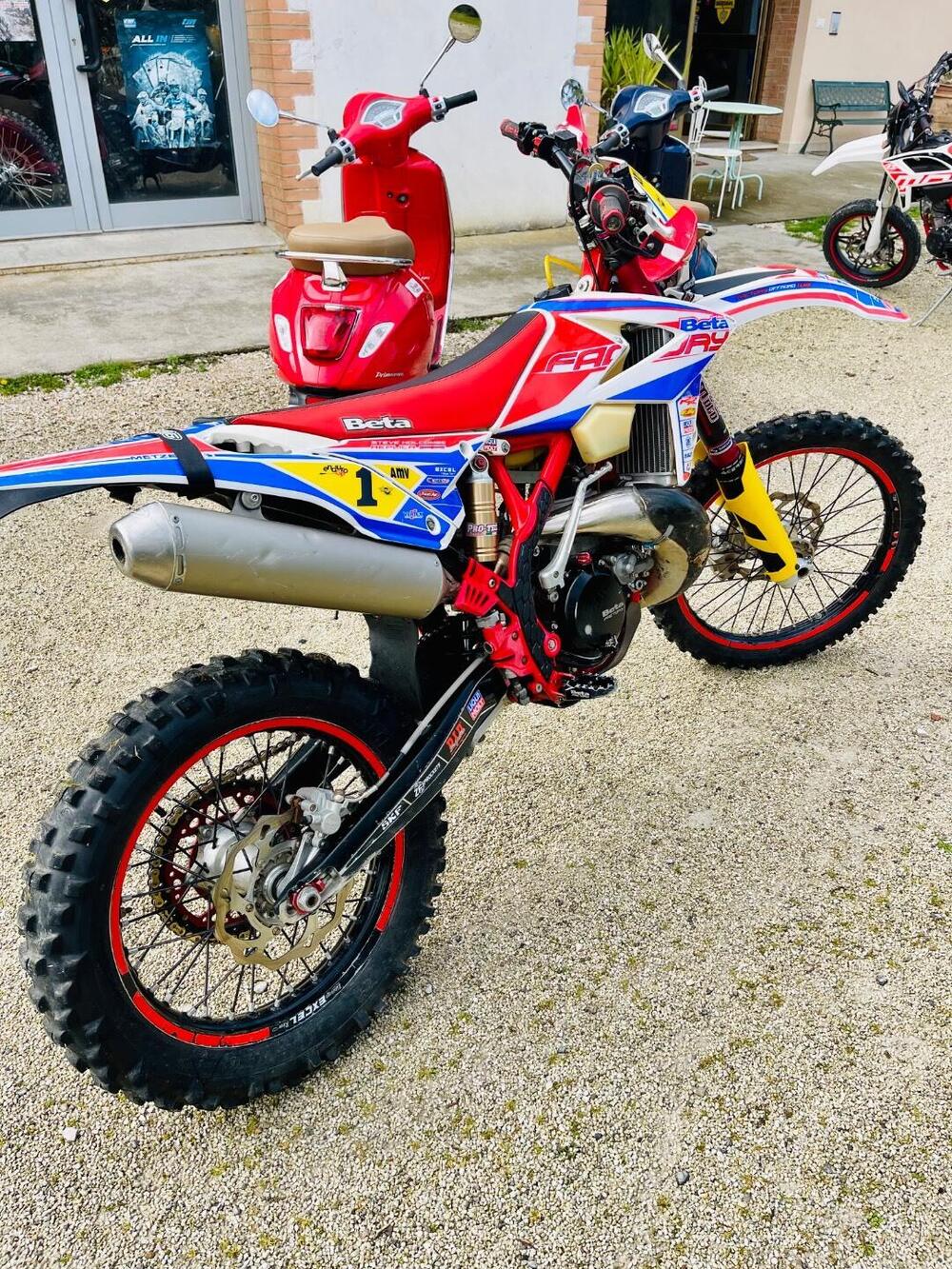 Betamotor RR 300 2T Enduro Racing (2017) (2)