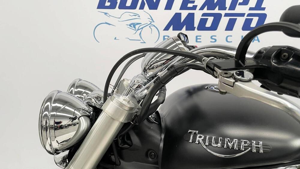Triumph Rocket 3 Classic (2006 - 11) (13)