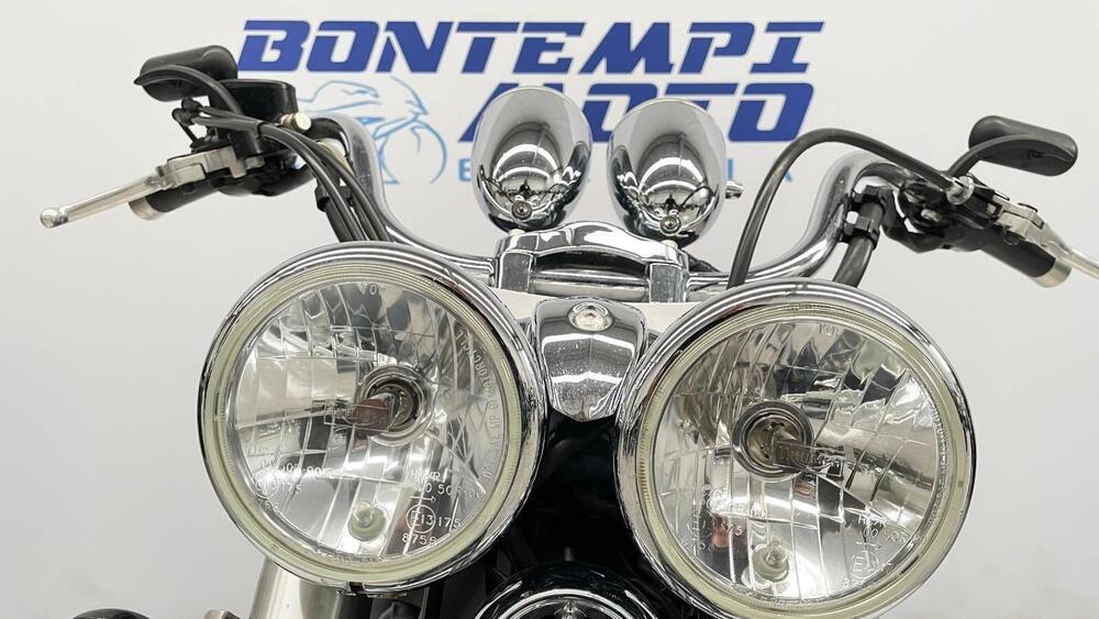 Triumph Rocket 3 Classic (2006 - 11) (18)