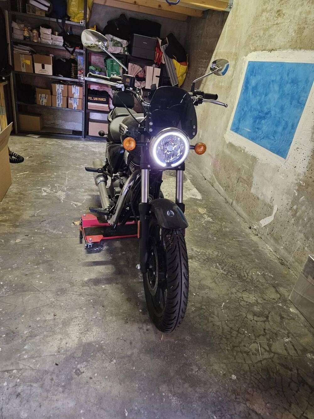 Royal Enfield Meteor 350 (2021 - 26) (8)