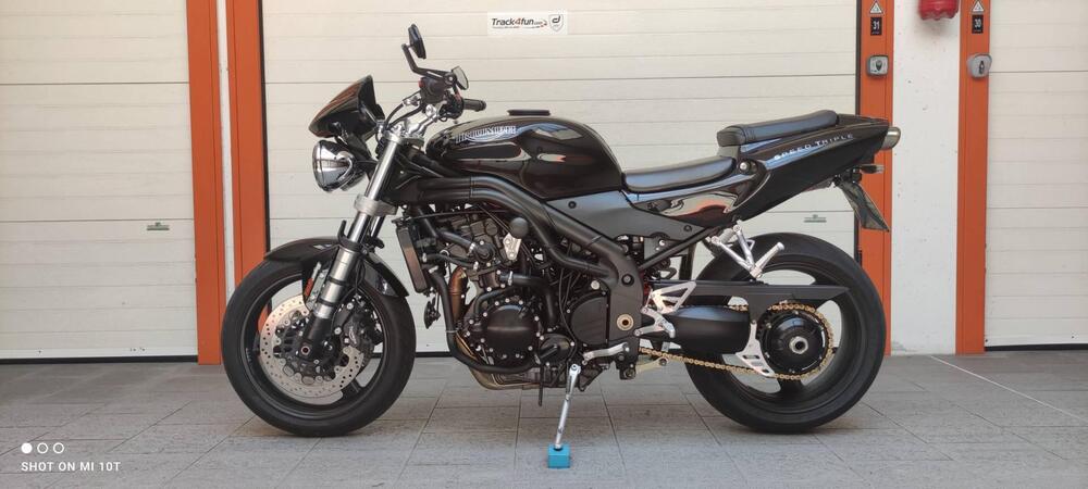Triumph Speed Triple 955 (2002 - 04) (3)