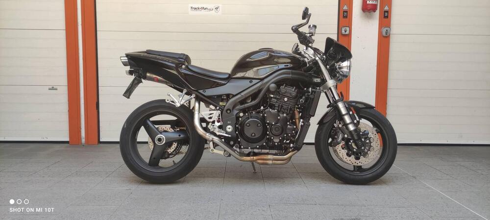 Triumph Speed Triple 955 (2002 - 04) (4)