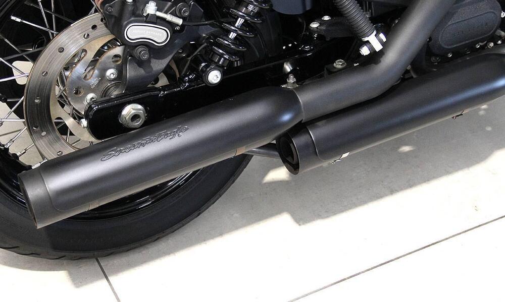 Harley-Davidson 1690 Street Bob Special (2015 - 16) - FXDB (4)