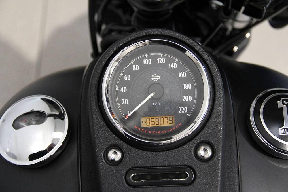 Harley-Davidson 1690 Street Bob Special (2015 - 16) - FXDB (9)