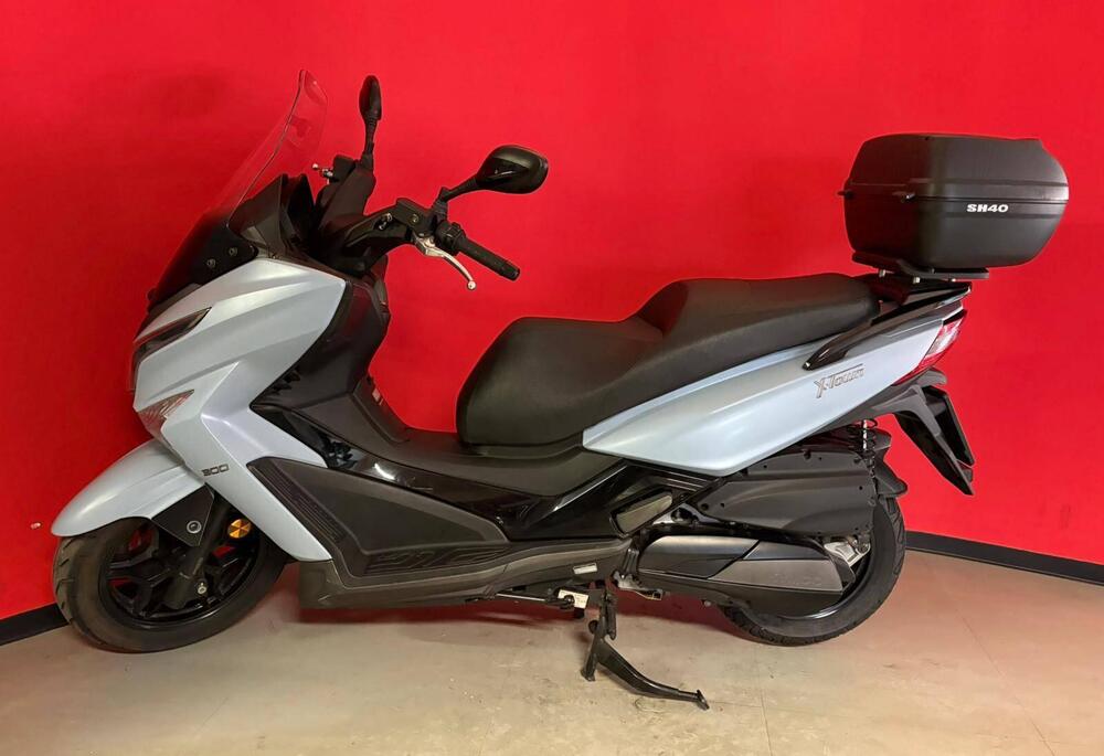Kymco X-Town 300i (2021 - 24) (3)