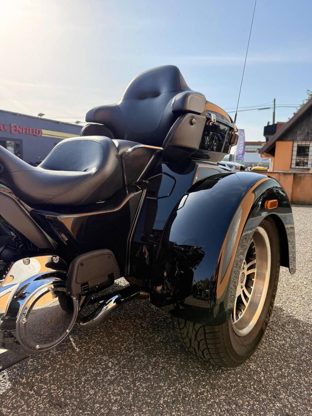 Harley-Davidson 107 Tri Glide Ultra (2017 - 18) - FLHTCUTG (8)