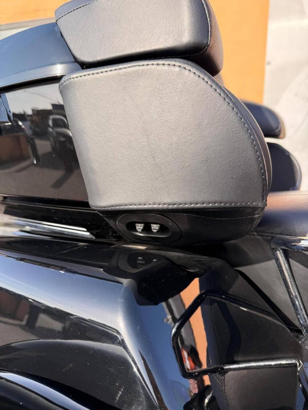 Harley-Davidson 107 Tri Glide Ultra (2017 - 18) - FLHTCUTG (10)