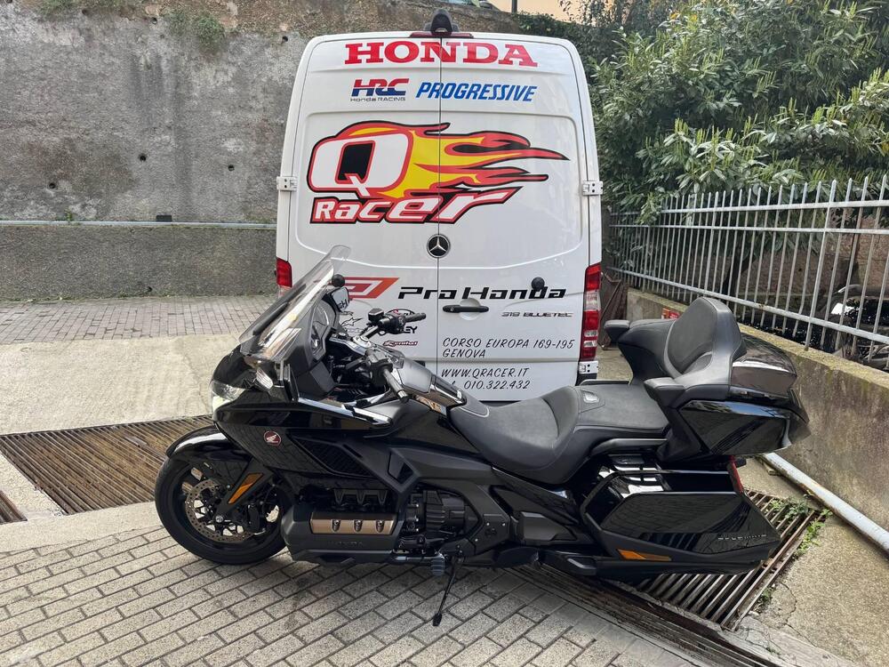 Honda GL 1800 Gold Wing Tour DCT & Airbag (2022 - 24) (2)