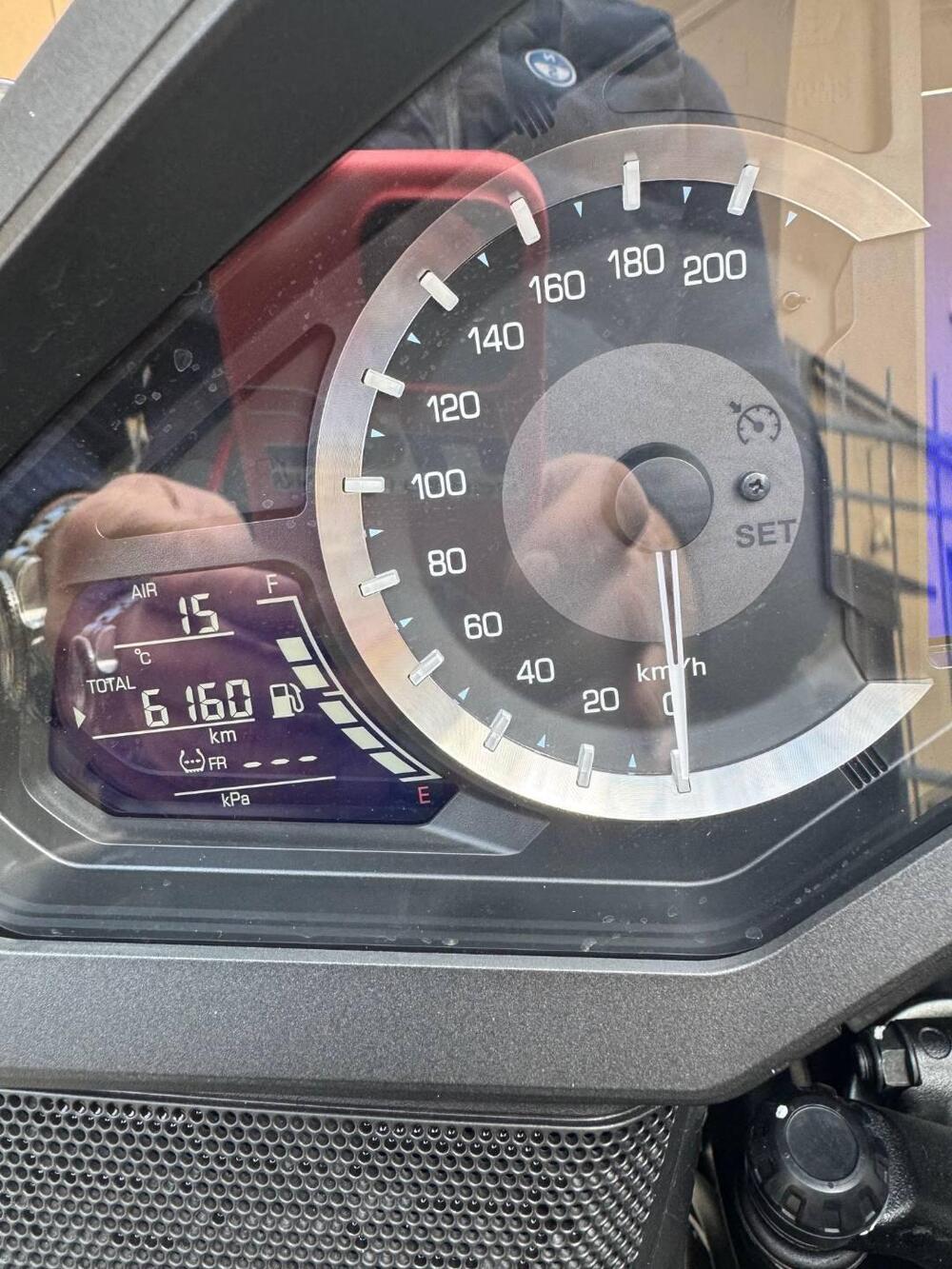 Honda GL 1800 Gold Wing Tour DCT & Airbag (2022 - 24) (4)