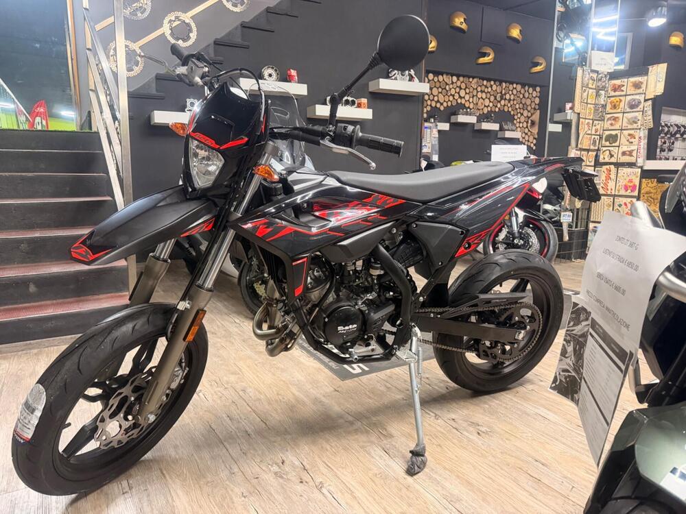 Betamotor RR 50 Motard - X Special Edition (2024 - 26) (4)