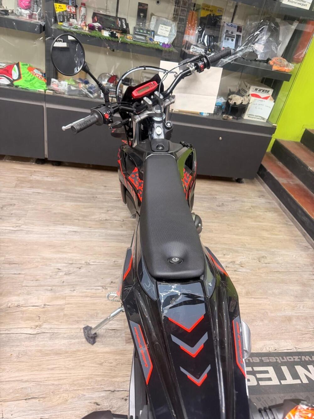 Betamotor RR 50 Motard - X Special Edition (2024 - 26) (5)