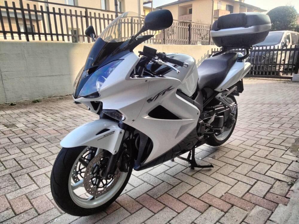 Honda VFR 800 (2006 - 13) (2)