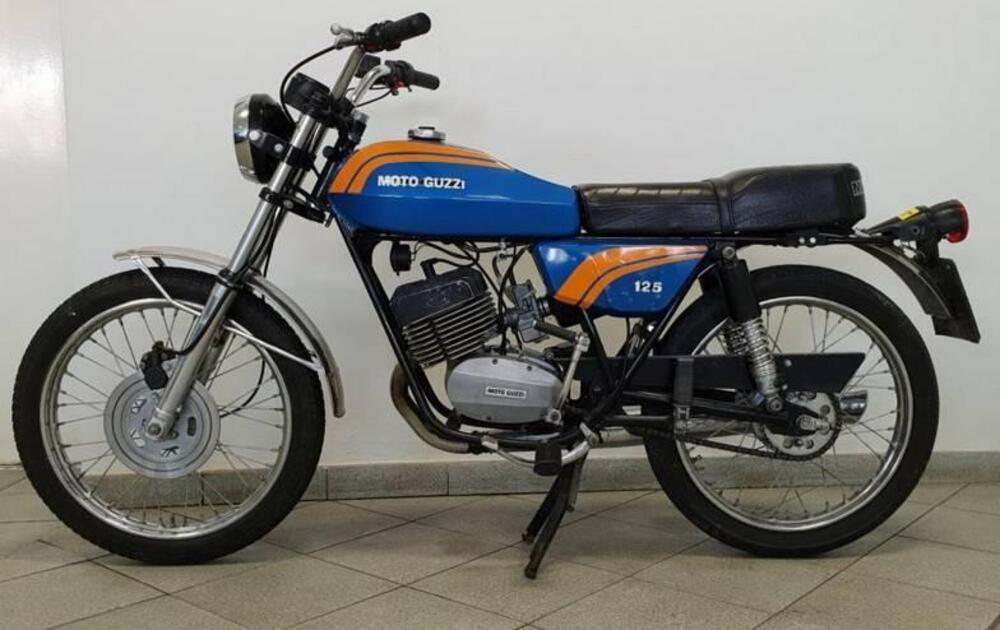 125 turismo moto guzzi anni 70 ricambi (2)
