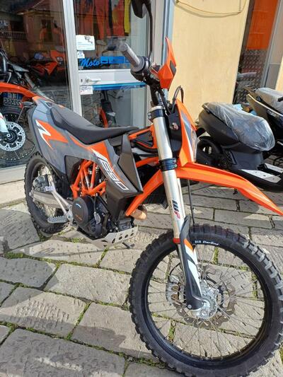 KTM 690 Enduro R (2022 - 25) usata