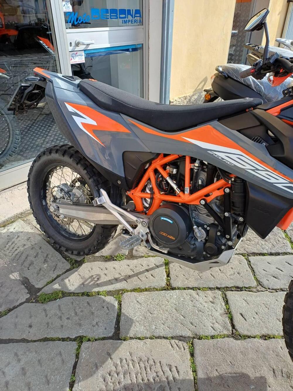 KTM 690 Enduro R (2022 - 25) (3)