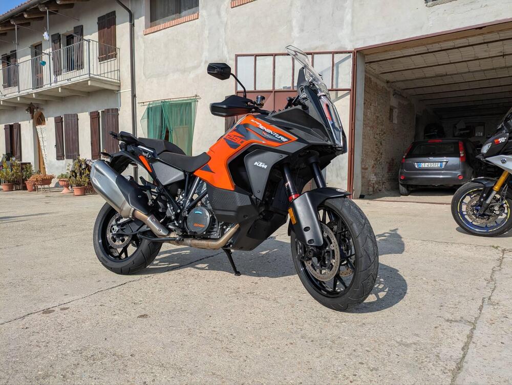 KTM 1290 Super Adventure S (2021) (4)