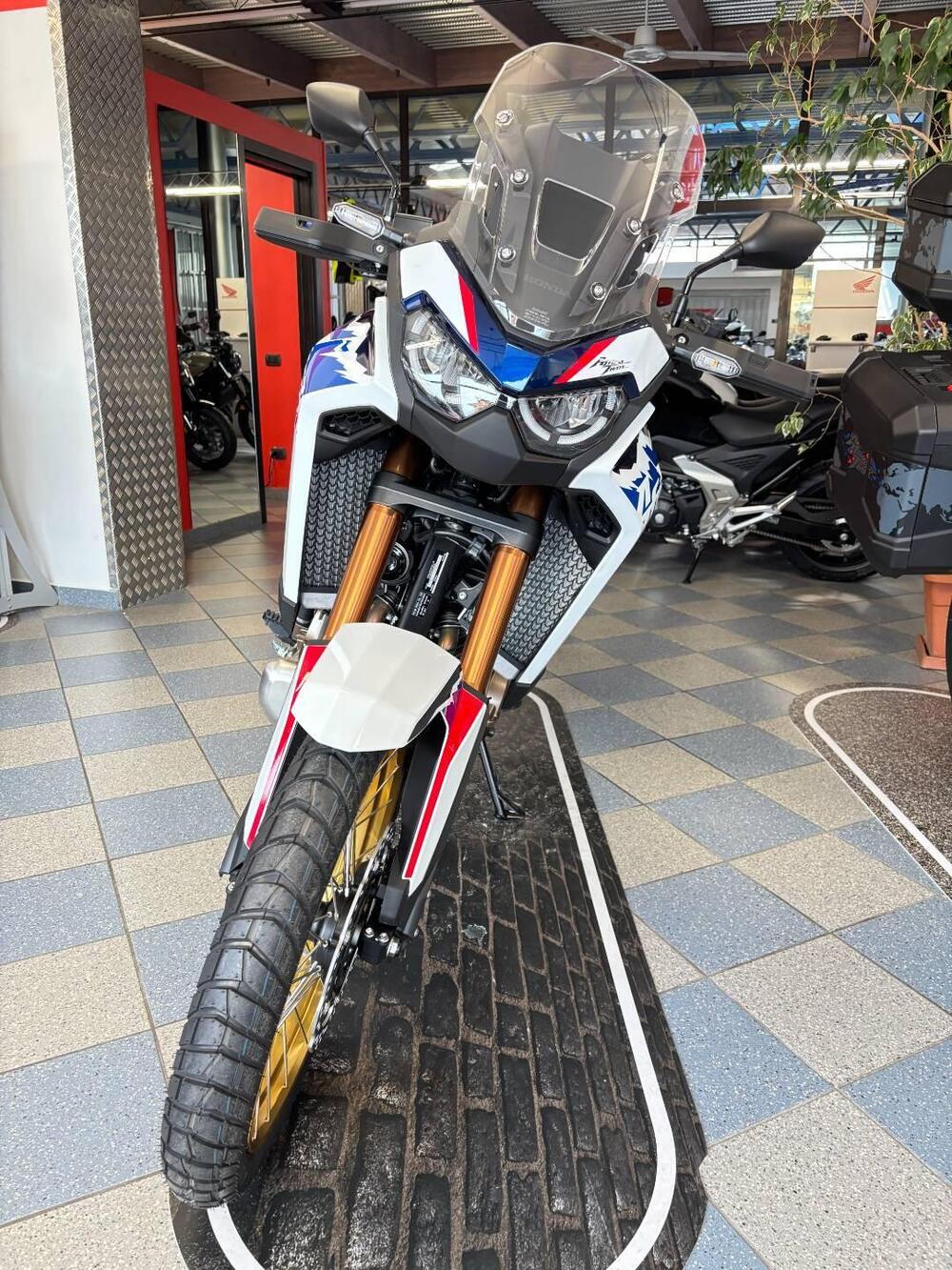 Honda Africa Twin CRF 1100L ES (2024 - 26) (2)