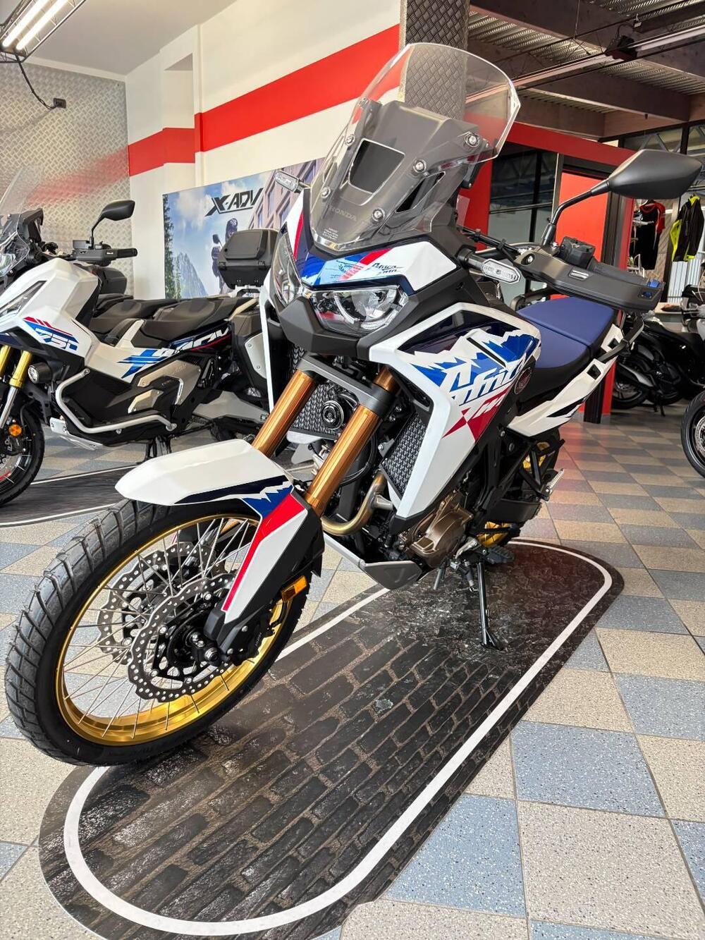 Honda Africa Twin CRF 1100L ES (2024 - 26) (3)