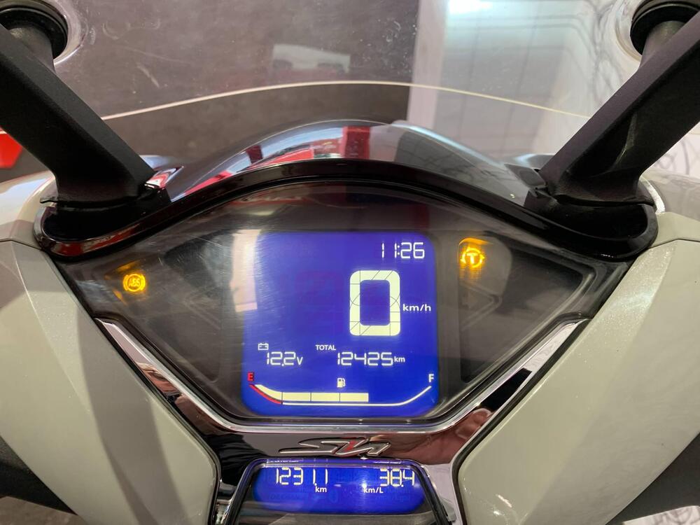 Honda SH 150i (2024 - 25) (6)