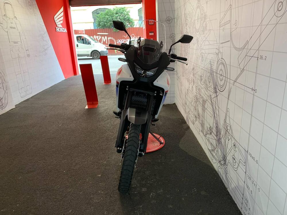 Honda Transalp XL750 (2025) (5)