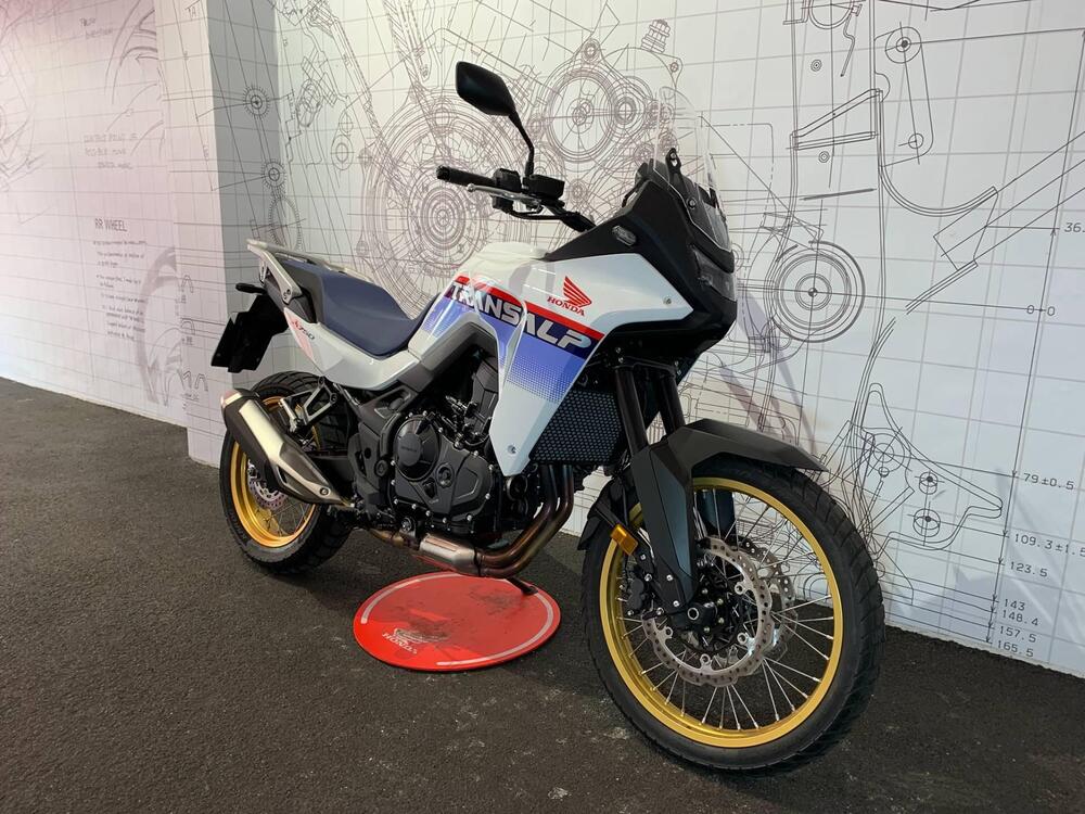 Honda Transalp XL750 (2025) (3)