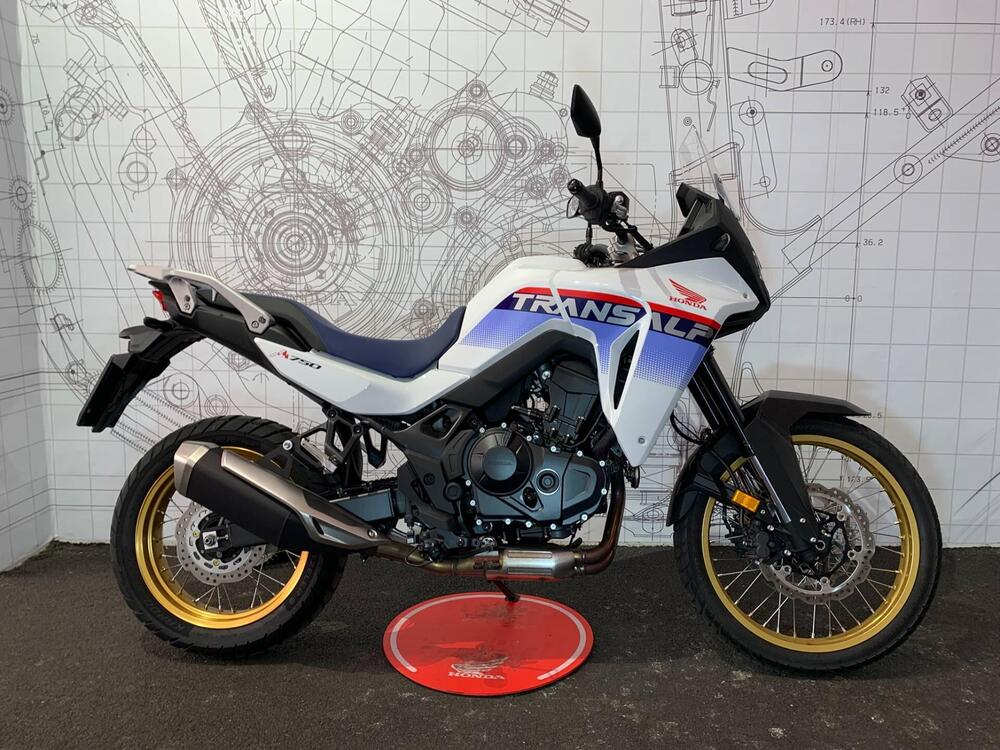 Honda Transalp XL750 (2025)