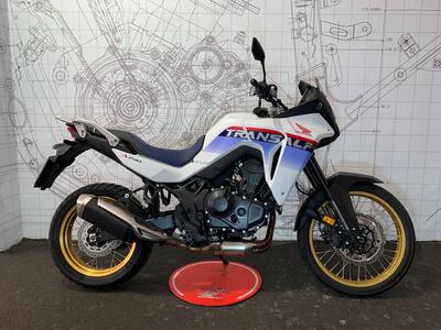 Honda Transalp XL750 (2025) usata