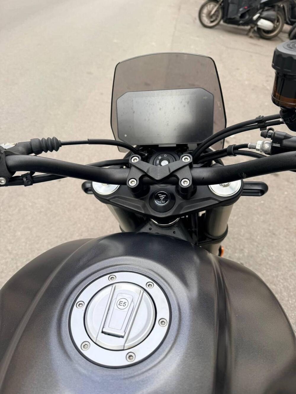 Voge Trofeo 525ACX Scrambler (2023 - 26) (9)