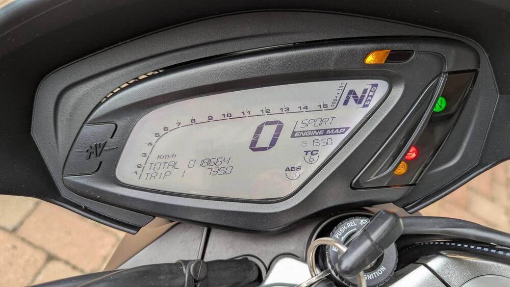 MV Agusta Brutale 675 EAS ABS (2011 - 16) (5)