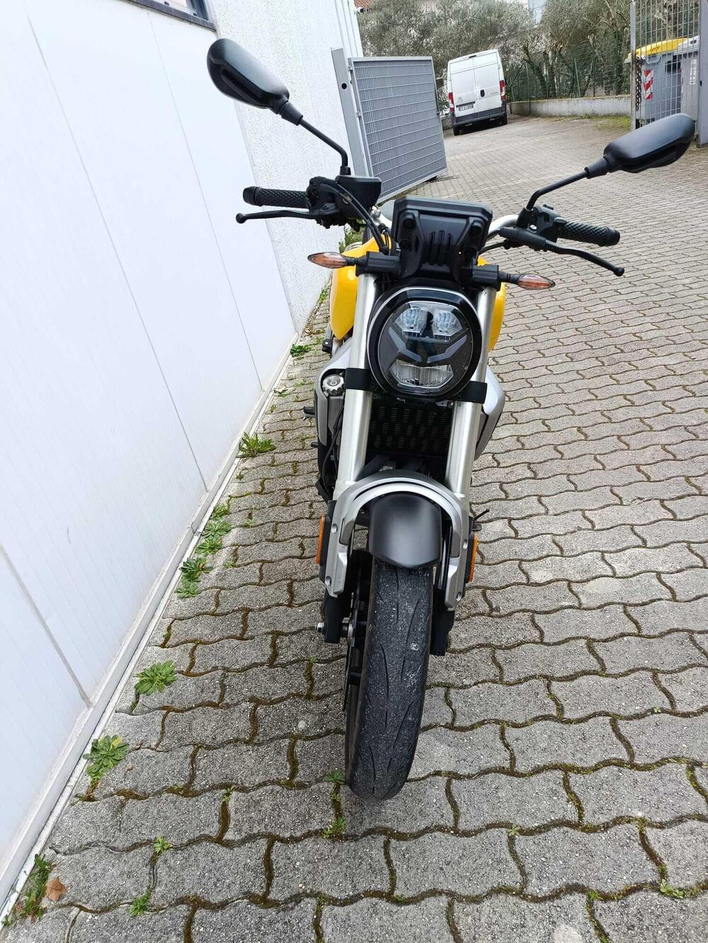 Voge Trofeo 350AC (2022 - 26) (5)