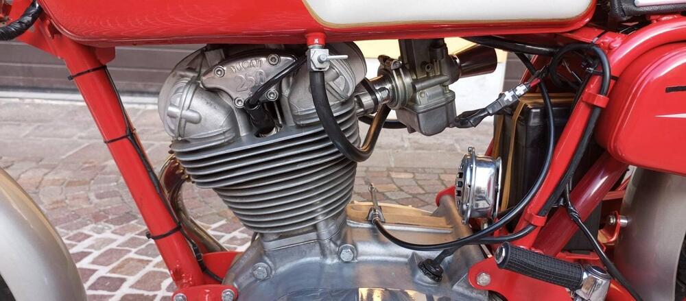 Ducati 250 MARK3 (19)