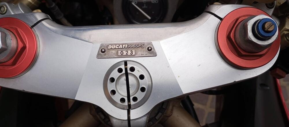 Ducati 996 SPS (9)