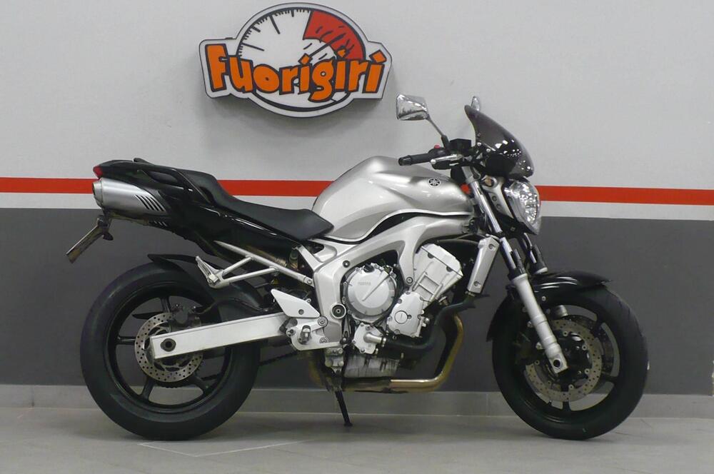 Yamaha FZ6 (2004 - 07) (4)