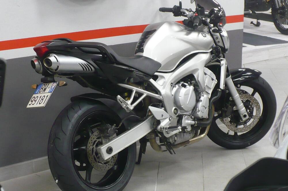 Yamaha FZ6 (2004 - 07) (6)