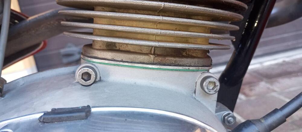 Gilera BESSONE 175cc (11)