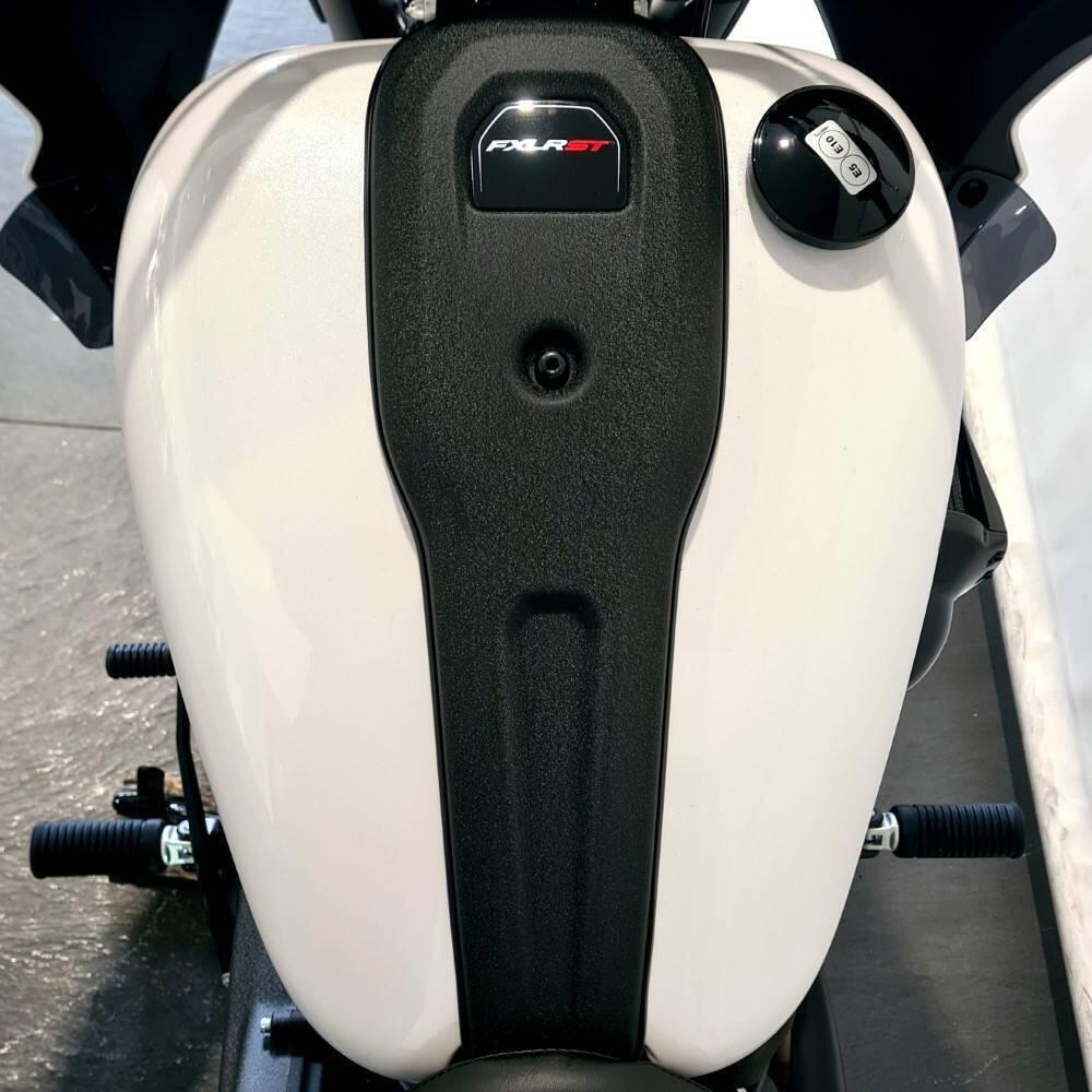 Harley-Davidson Low Rider ST (2025 - 26) (6)