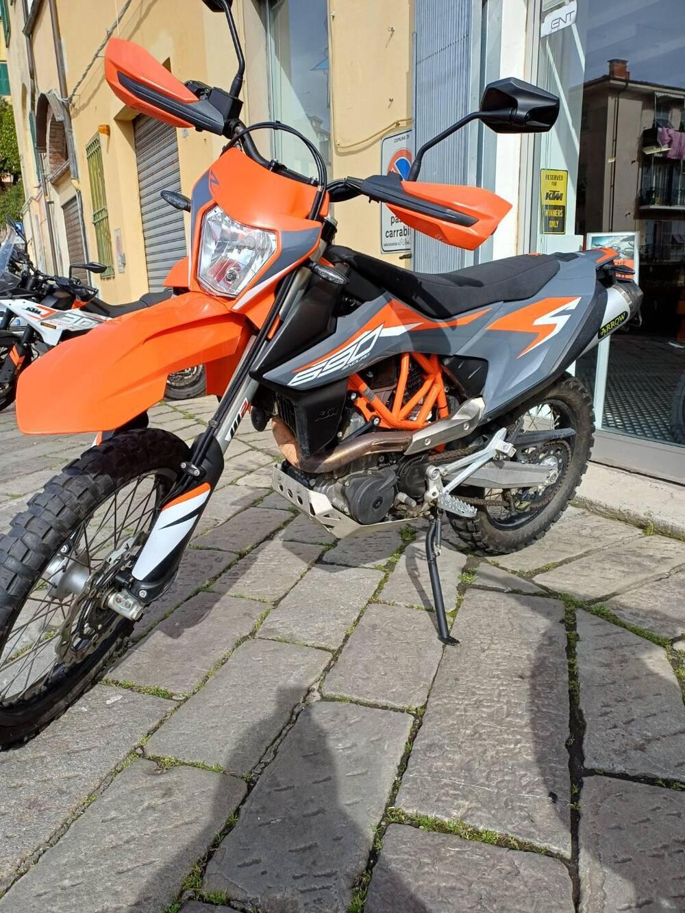 KTM 690 Enduro R (2022 - 25) (6)