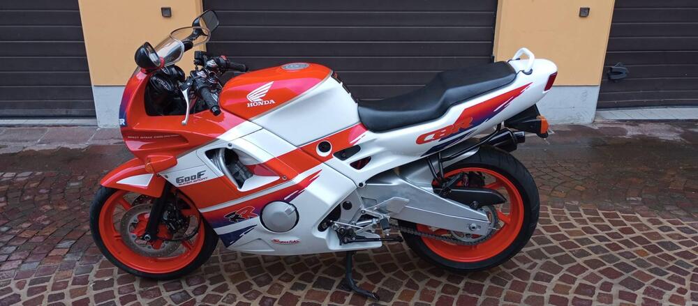 Honda CBR 600 F2 (2)