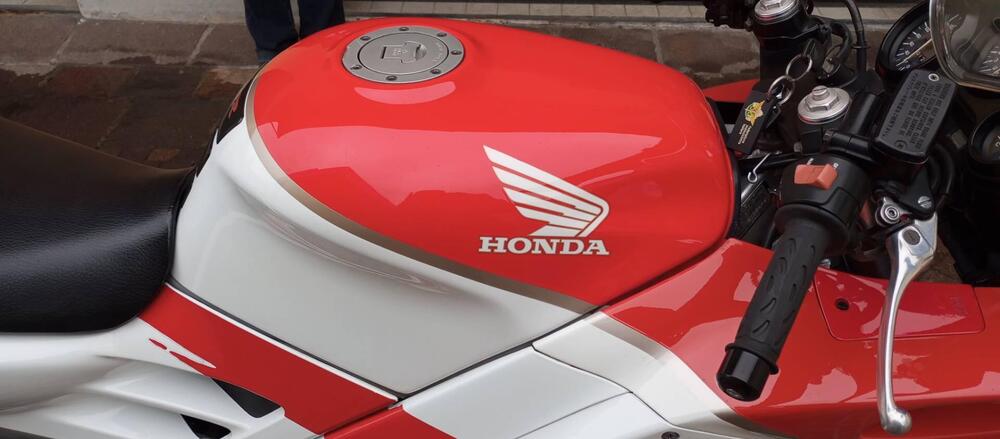 Honda CBR 600 F2 (5)