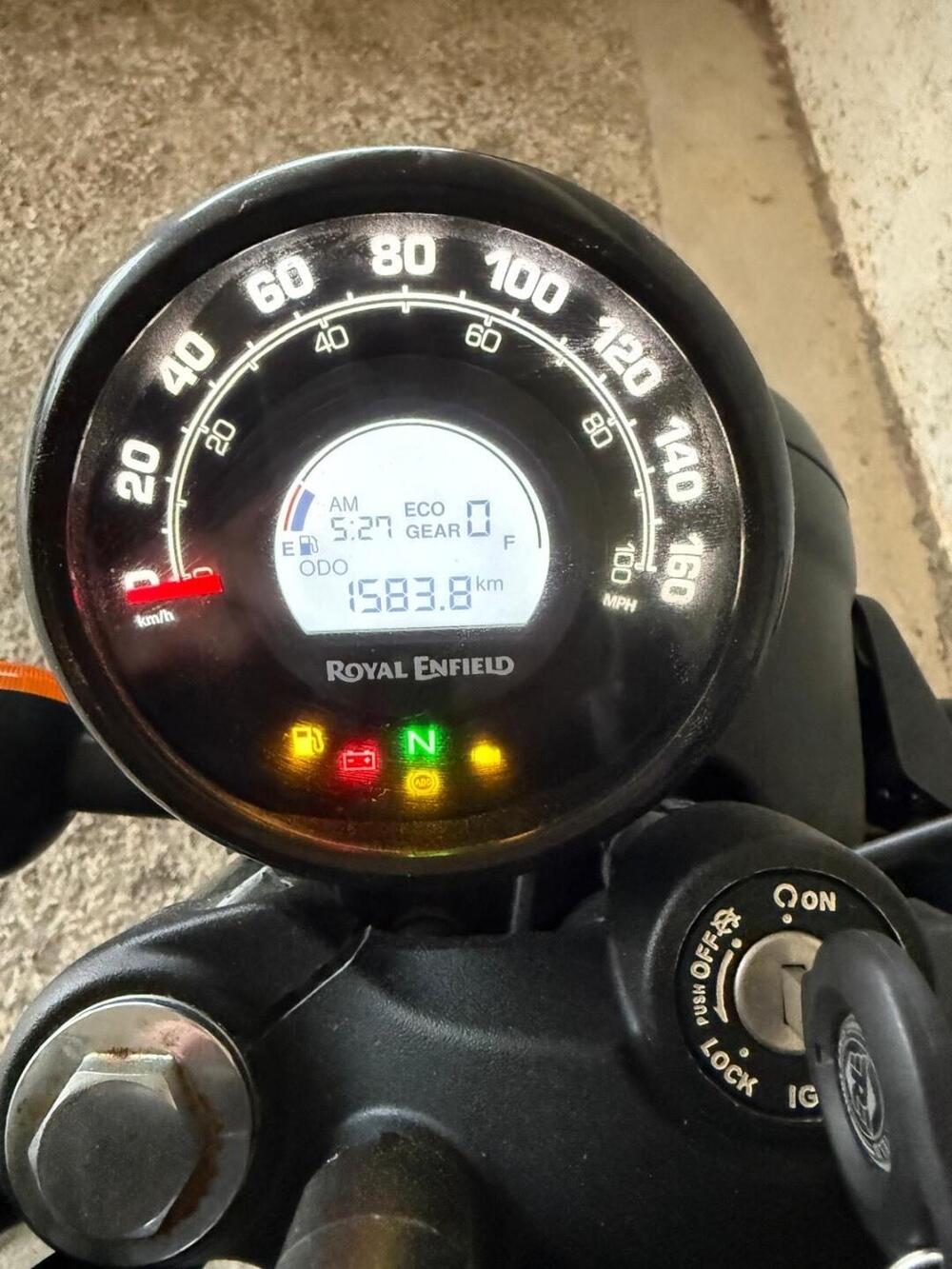 Royal Enfield HNTR 350 (2022 - 26) (3)