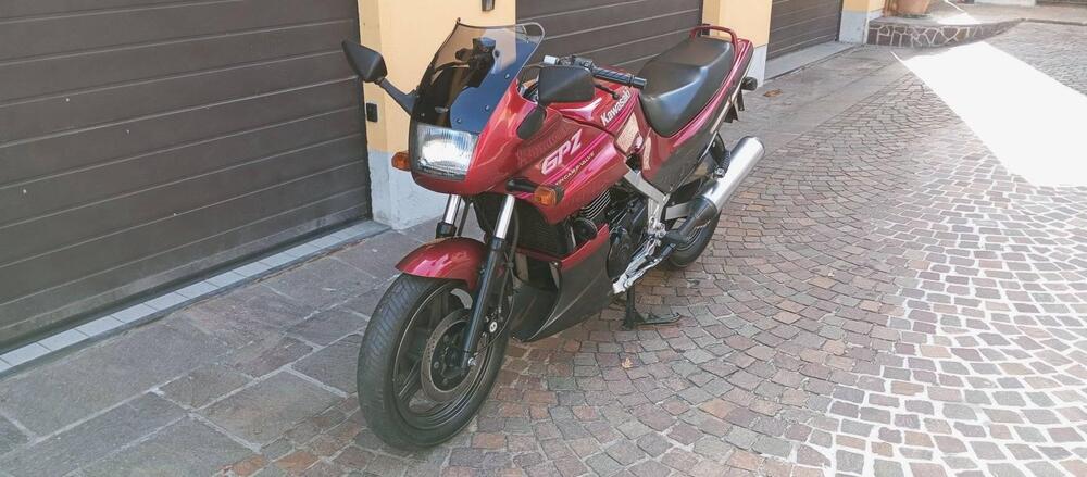 Kawasaki GPZ500S (18)