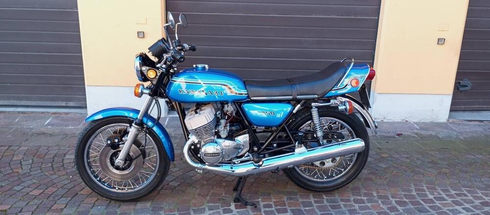 Kawasaki MACH 4 H2 (2)