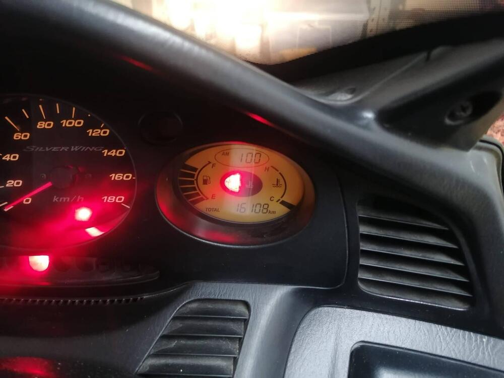 Honda Silver Wing 400 (2006 - 09) (4)