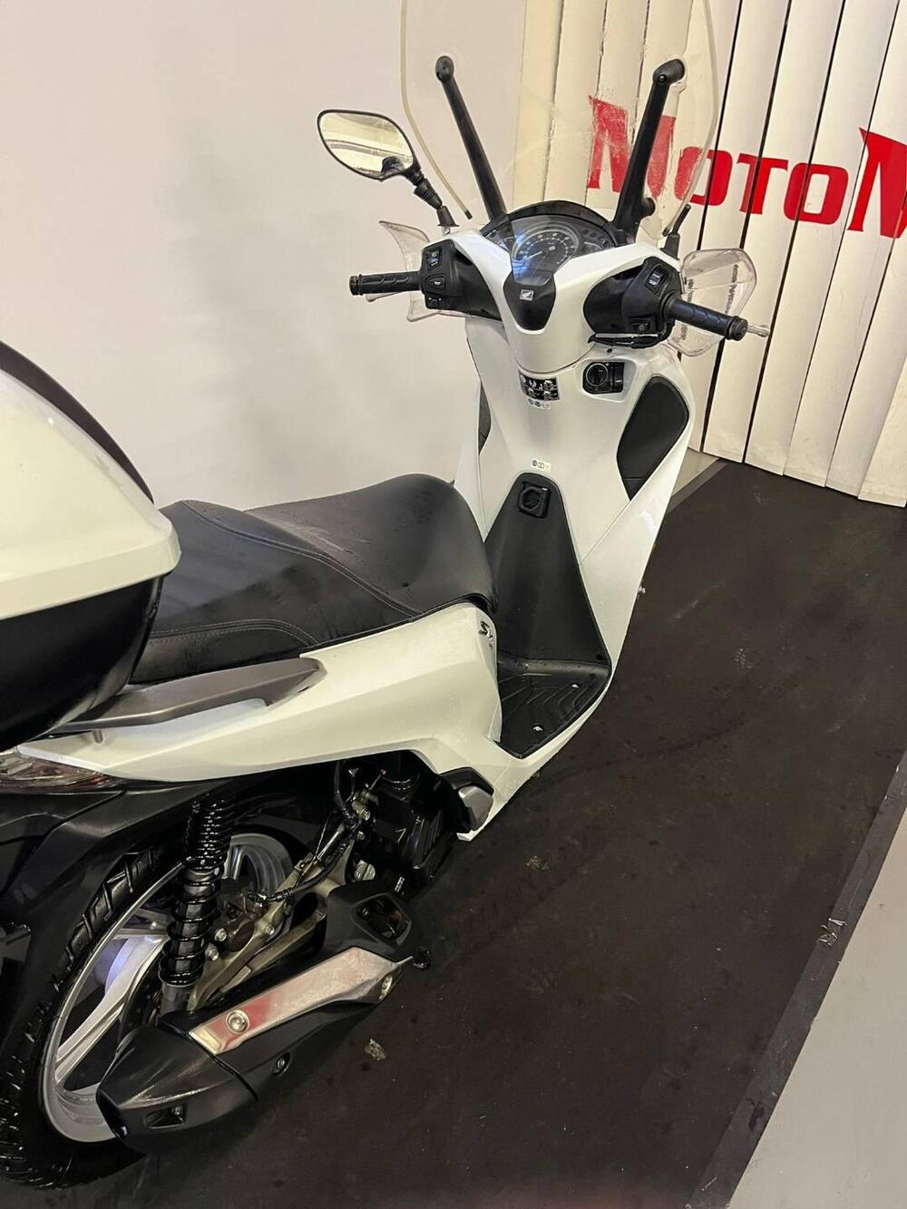 Honda SH 125i (2017 - 19) (2)