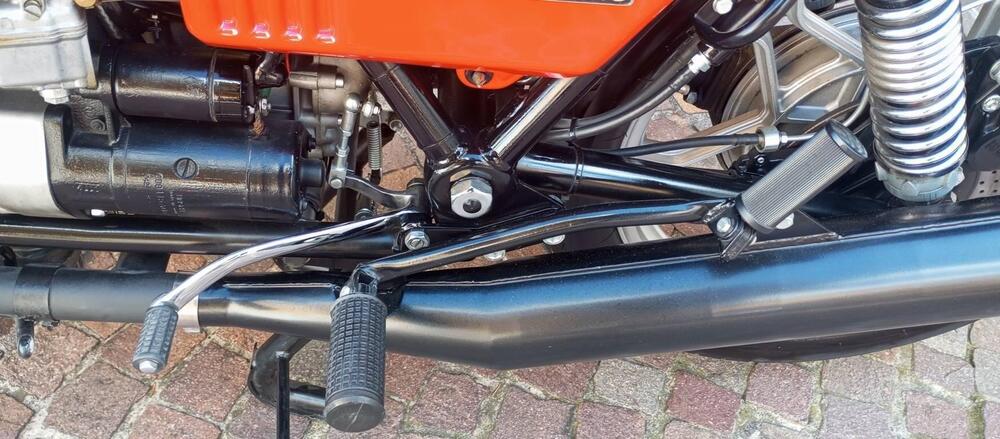 Moto Guzzi LE MANS 1 (12)