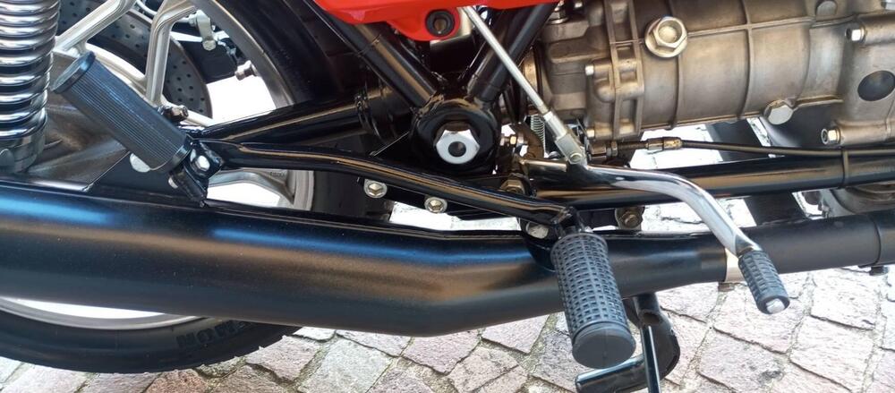 Moto Guzzi LE MANS 1 (13)