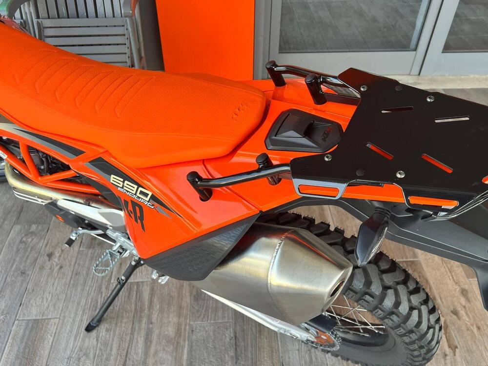 KTM 690 Enduro R (2022 - 25) (13)