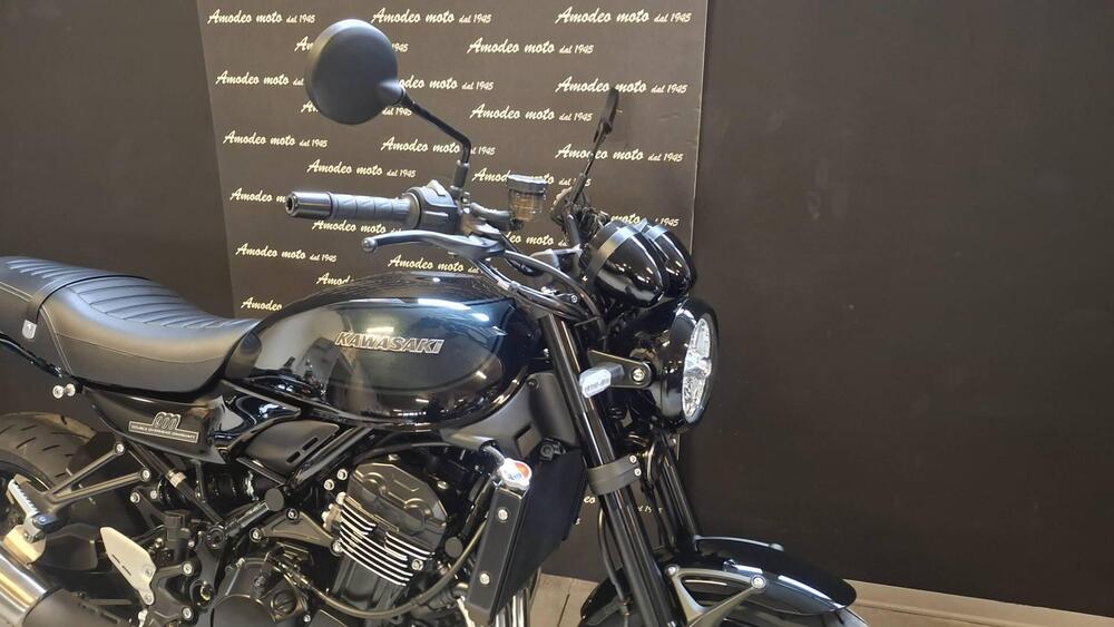 Kawasaki Z 900 RS Black Ball Edition (2026) (3)
