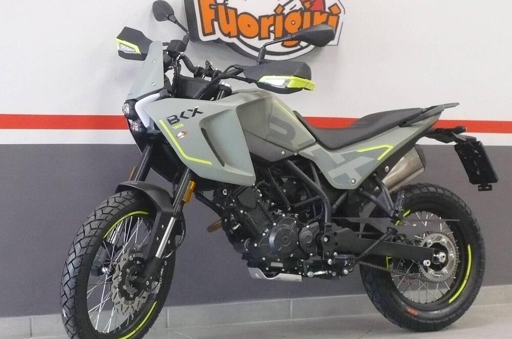 Benelli BKX 125 (2026) (3)